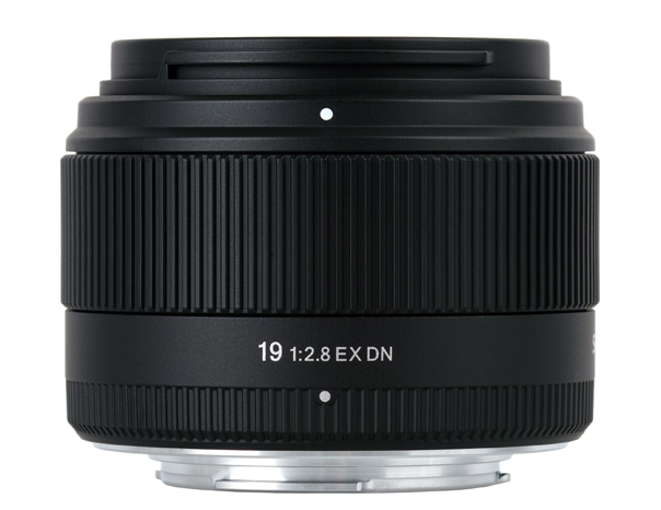 Macro 4/3 Cameras Get A Pair of New, Fast Primes