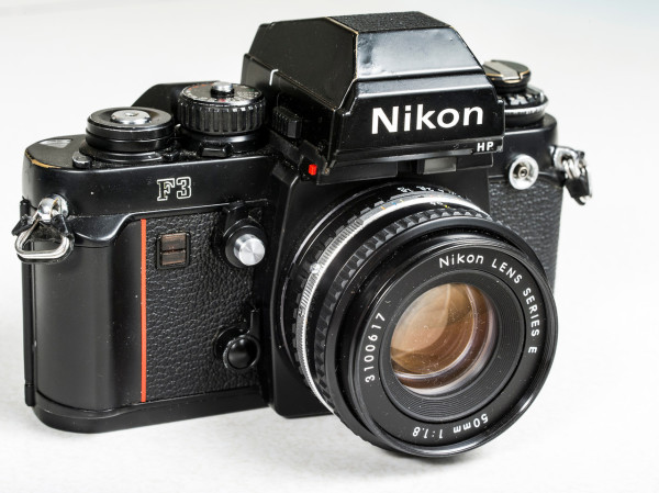 Nikon_F3_with_HP_viewfinder